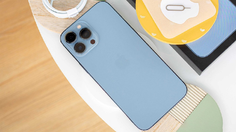 iPhone 13 Pro Max có 4 màu cho bạn lựa chọn